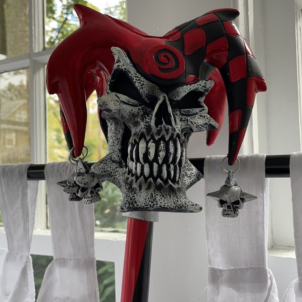 Sinister Jester Halloween costume Kids Size XL (12-14) - Picture 10 of 16